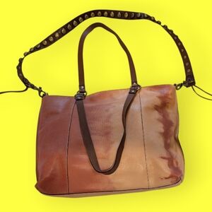 Brand New NWOT Sundance Whiskey Leather OmbreTote Bag. Italian Leather